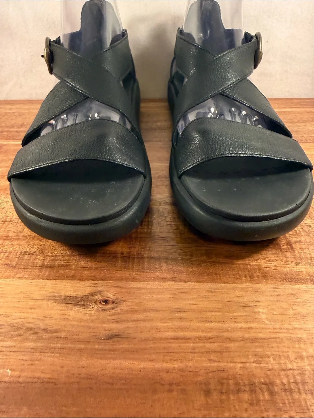 Vionic Recovery RX Black Leather with Adjustable Straps Size 10 NWOT